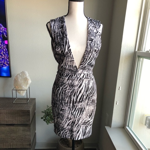 Bebe Dress - Picture 1 of 4